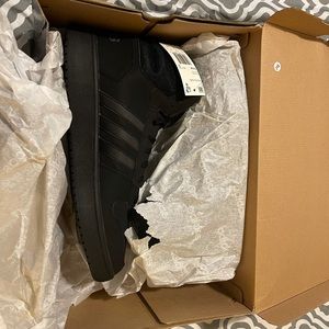 Adidas Hoops 2.0 Mid black size 13 mens